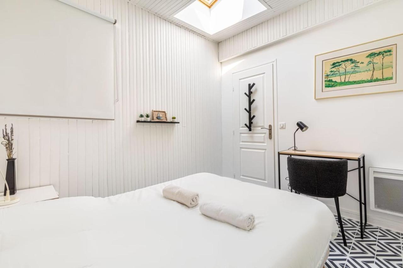 Appartamento House - Sunlit Haven With Outdoor Terrace, Garage And Metro 14, Rer B Gentilly Esterno foto