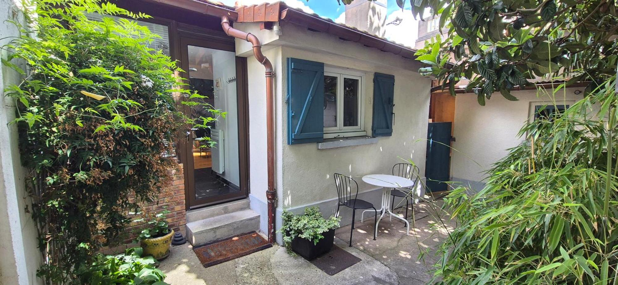 Appartamento House - Sunlit Haven With Outdoor Terrace, Garage And Metro 14, Rer B Gentilly Esterno foto